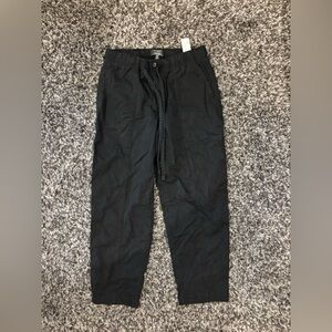 Banana Republic Tapered Mid Rise Pant